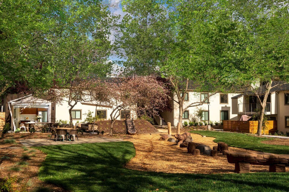 Photo of Outdoor in Sharon Heights