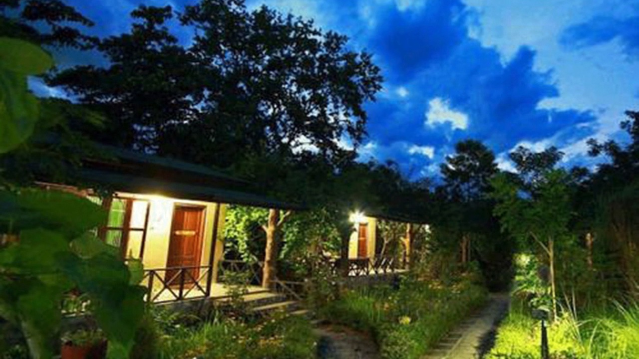 Photo of Buildings in Sauraha
