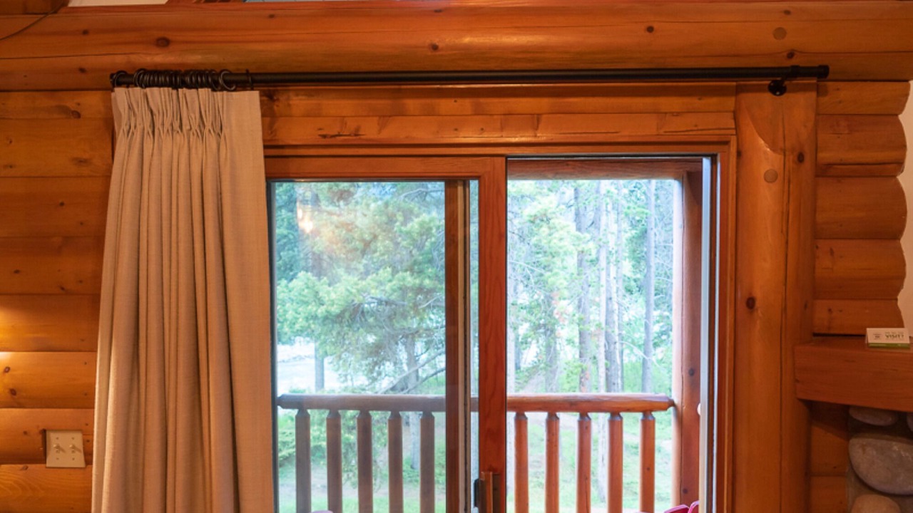 Photo of Bedroom in Lake Louise