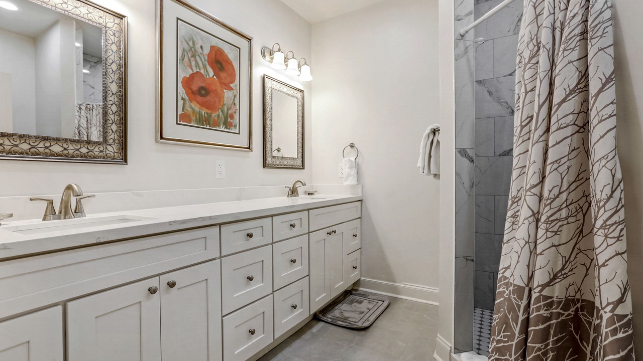 Photo of Bathroom in West Riverside