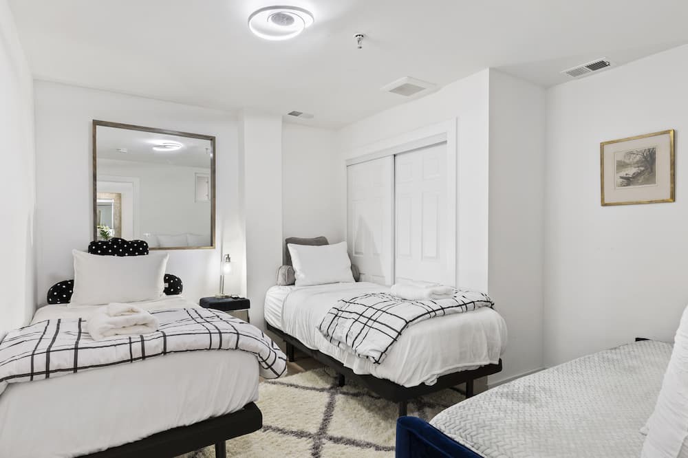 Photo of Bedroom in Inner Richmond