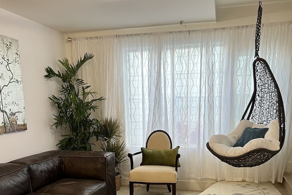 Photo of Bedroom in Inner Richmond