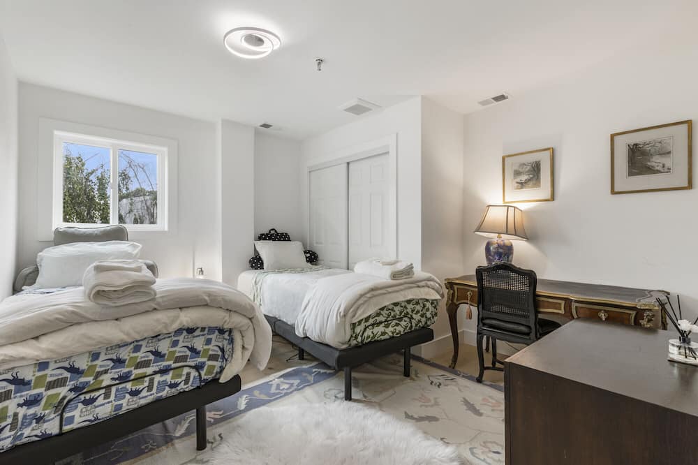 Photo of Bedroom in Inner Richmond