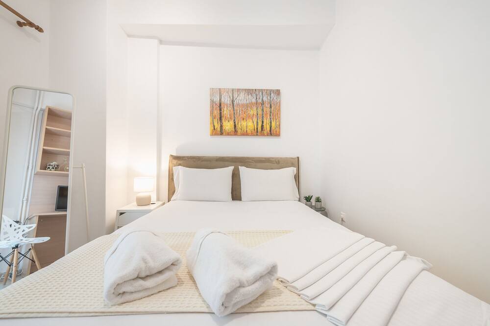 Photo of Bedroom in Koukaki