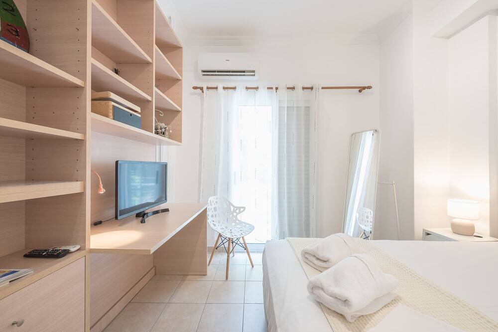 Photo of Bedroom in Koukaki