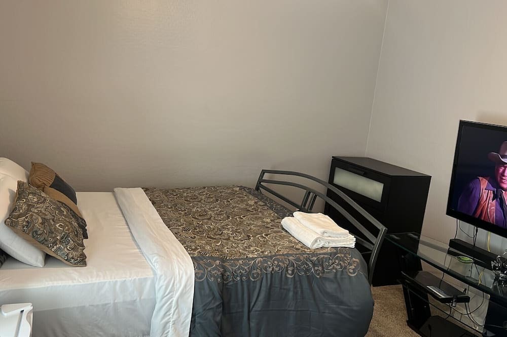 Photo of Bedroom in El Mirage