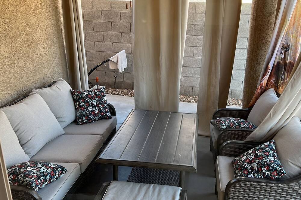 Photo of Livingroom in El Mirage