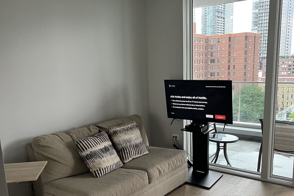 Photo of Livingroom in Rush and Division