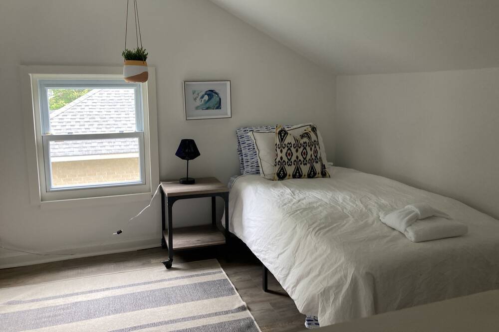 Photo of Bedroom in Ladson
