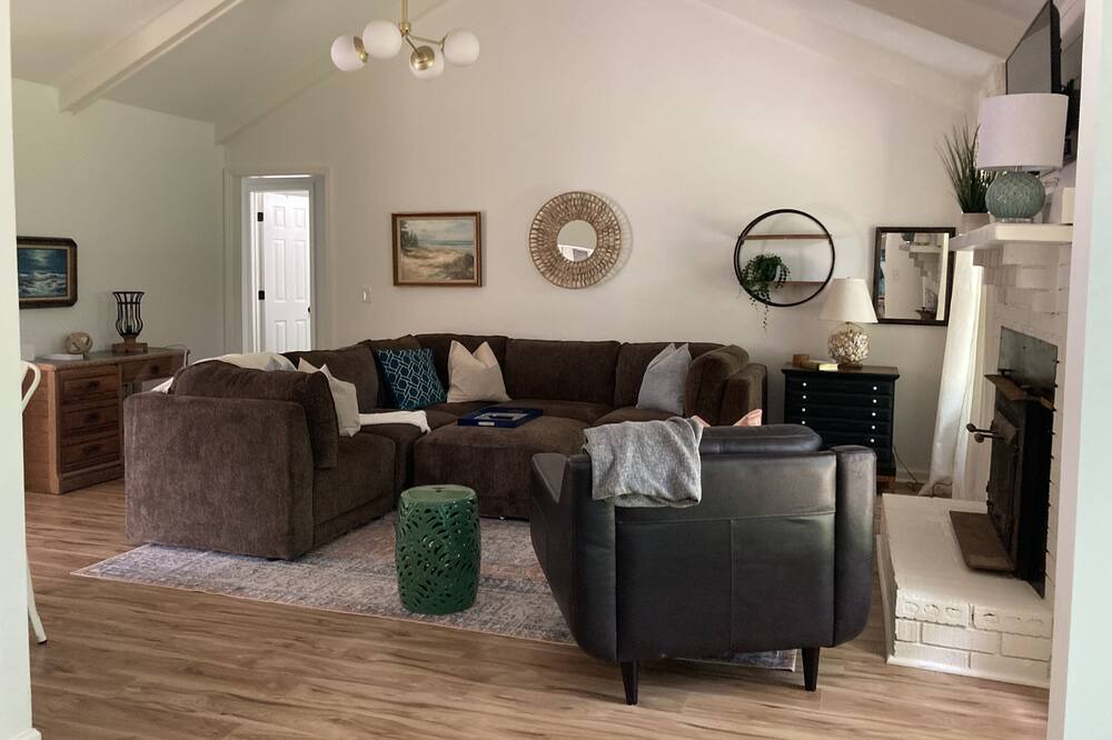 Photo of Livingroom in Ladson