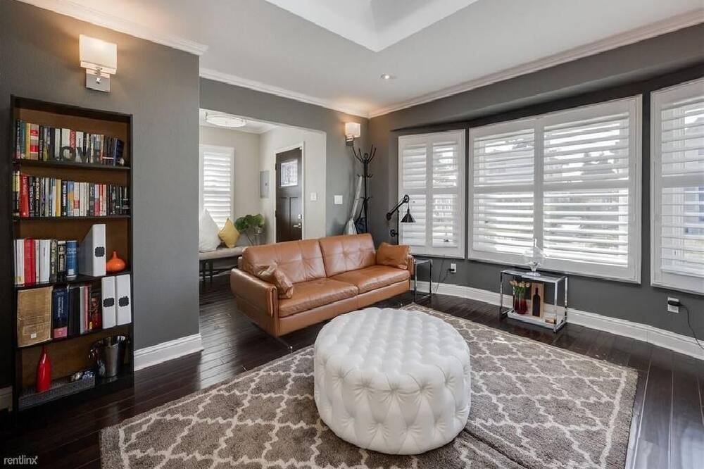 Photo of Livingroom in South Berkeley