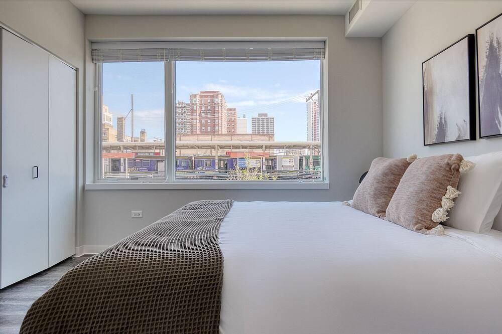 Photo of Bedroom in Edgewater