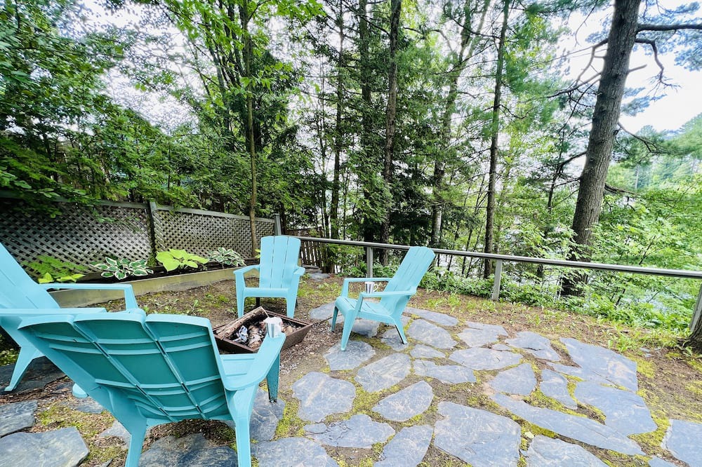 Photo of Patio Balcony in Saint-Denis-de-Brompton