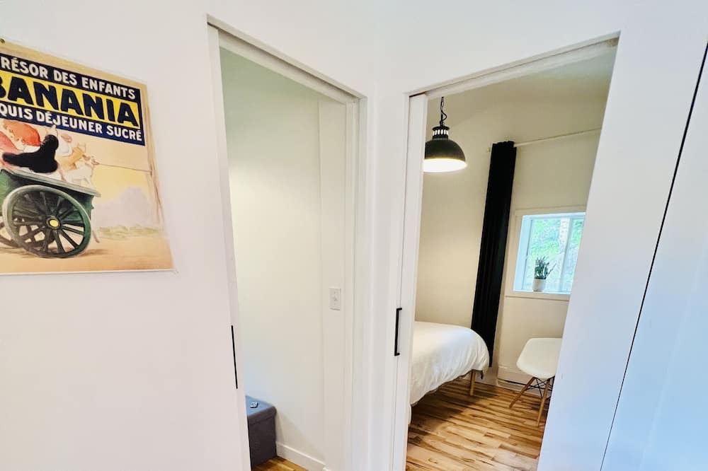 Photo of Bedroom in Saint-Denis-de-Brompton