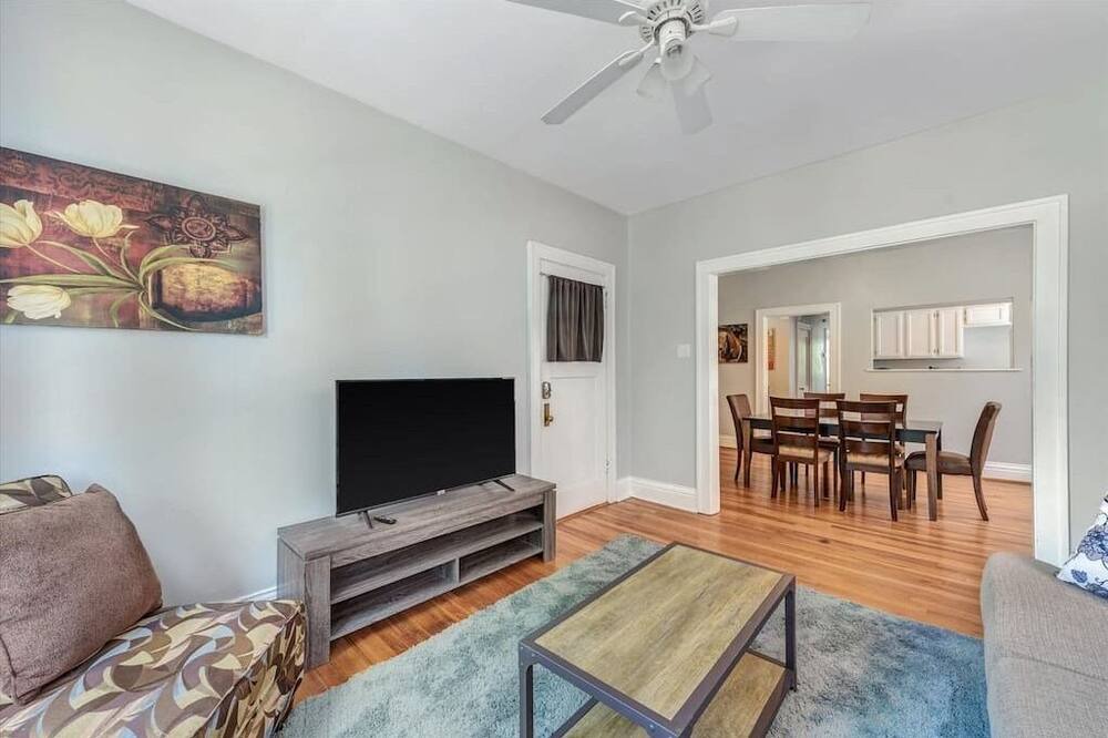 Photo of Livingroom in Southwest Garden