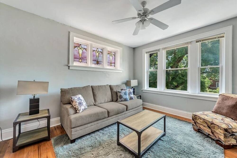 Photo of Livingroom in Southwest Garden