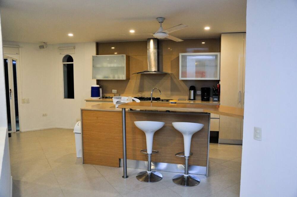 Photo of Kitchen in Urb Plenomar
