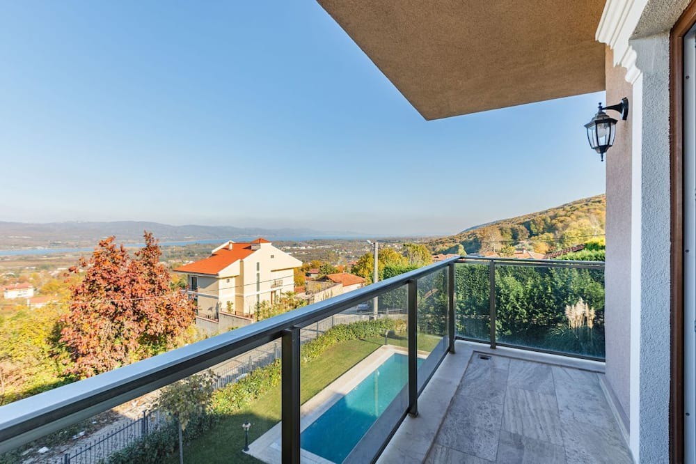 Photo of Patio Balcony in Masukiye