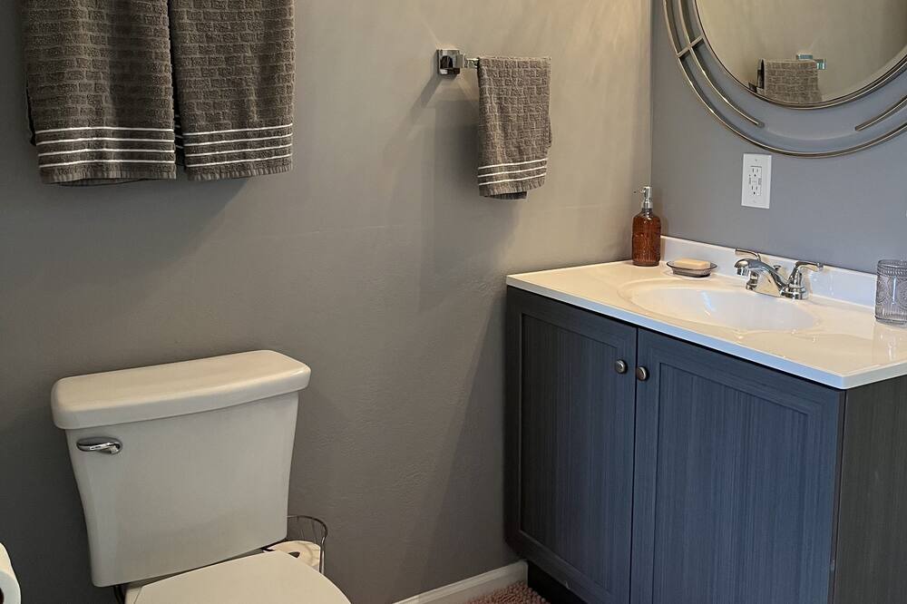 Photo of Bathroom in Murdock
