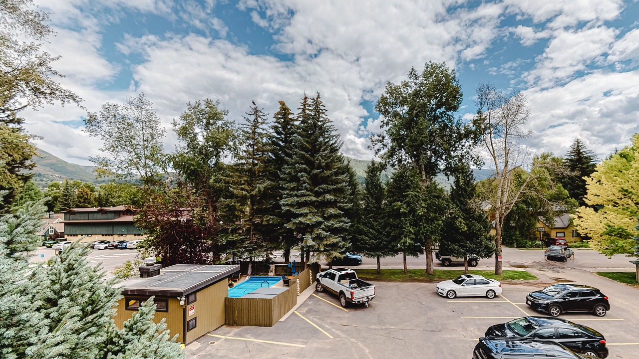 Photo of Outdoor in West End