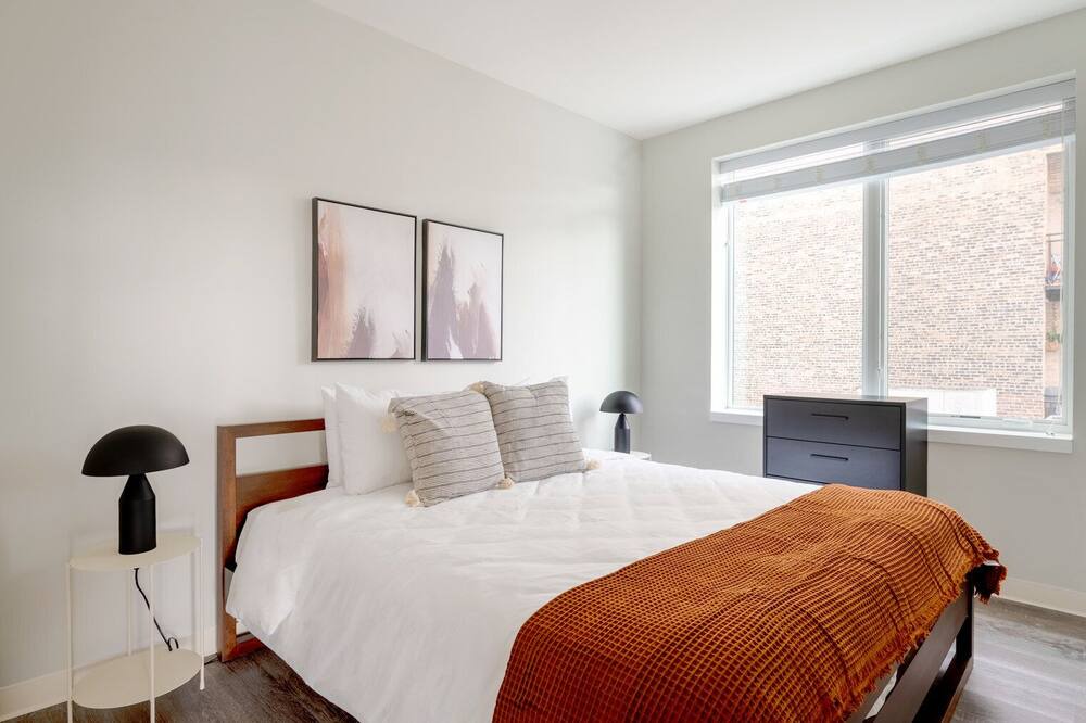 Photo of Bedroom in Edgewater