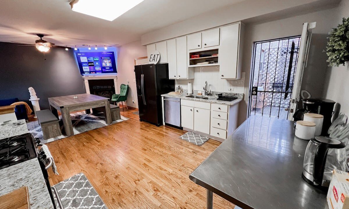 Photo of Kitchen in West Town