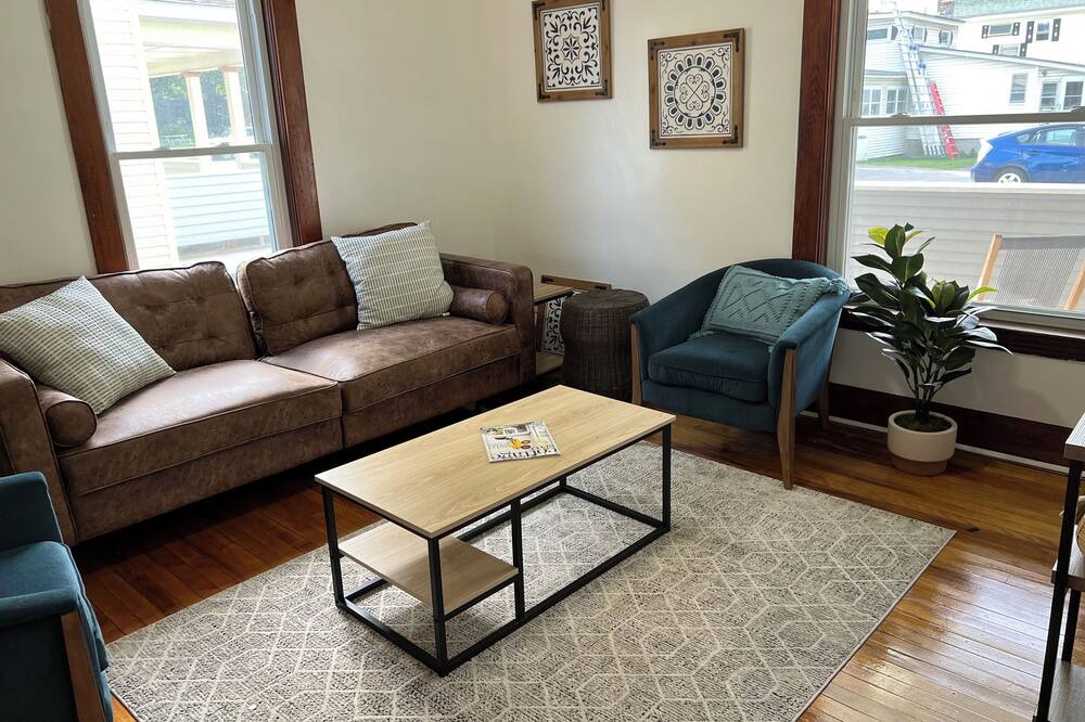 Photo of Livingroom in Duxbury
