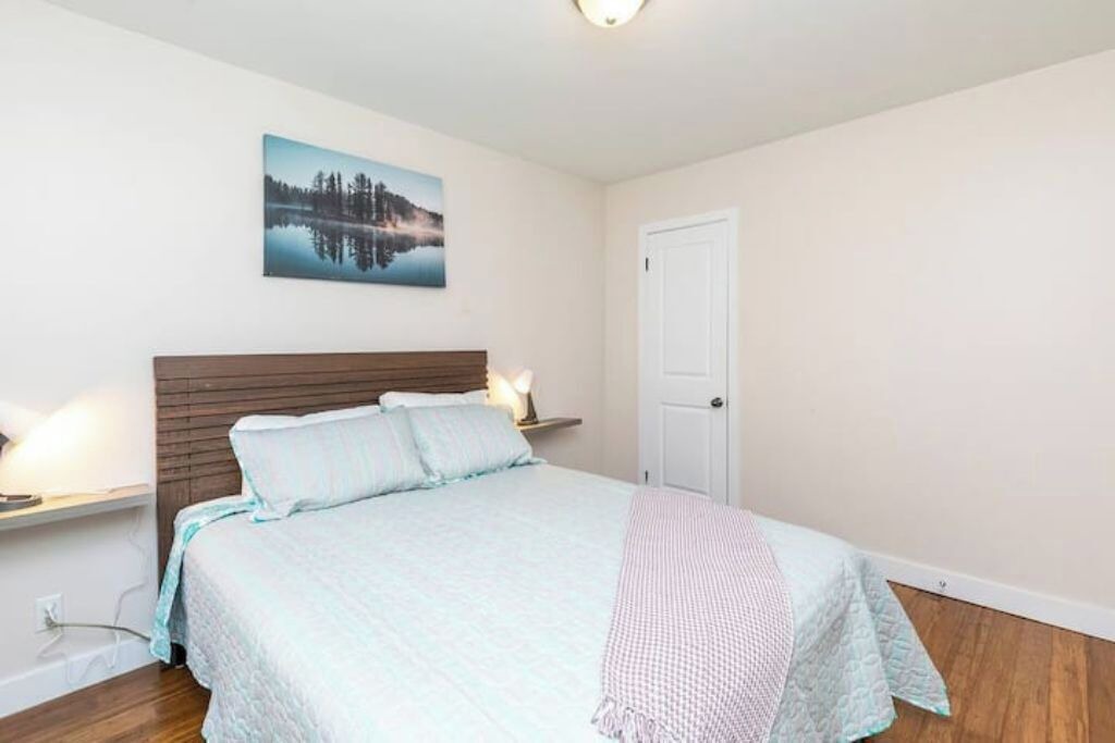 Photo of Bedroom in Laprairie