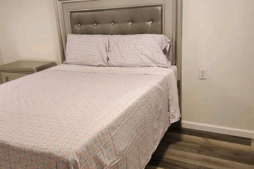 Photo of Bedroom in Montville