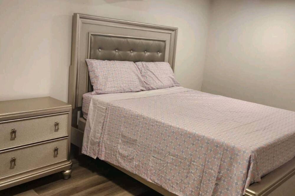 Photo of Bedroom in Montville