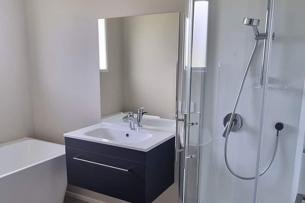 Photo of Bathroom in Horopito