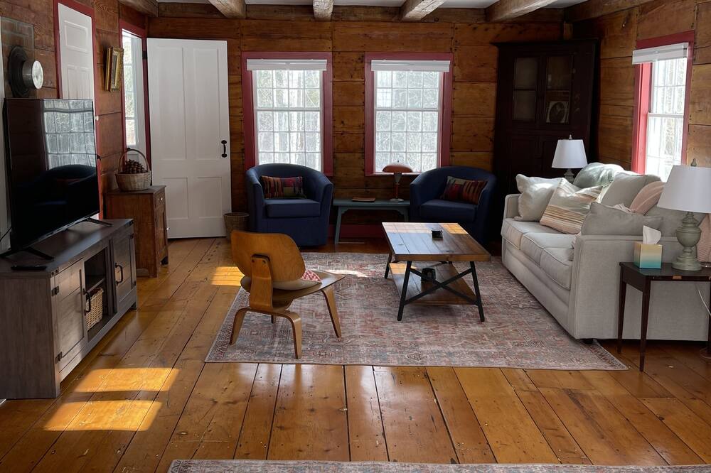 Photo of Livingroom in Granville
