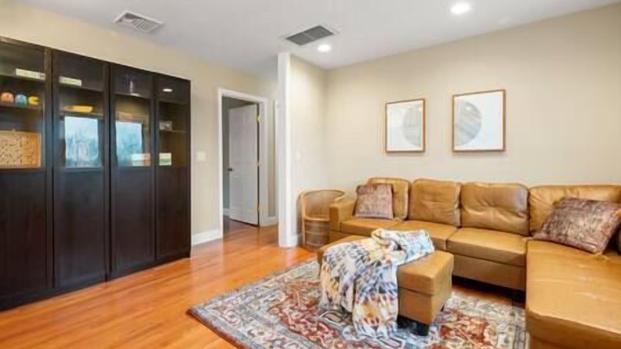 Photo of Livingroom in East Lyme