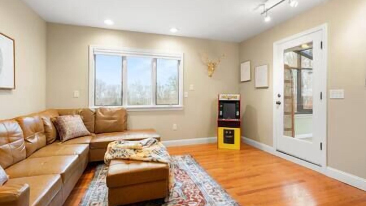 Photo of Livingroom in East Lyme