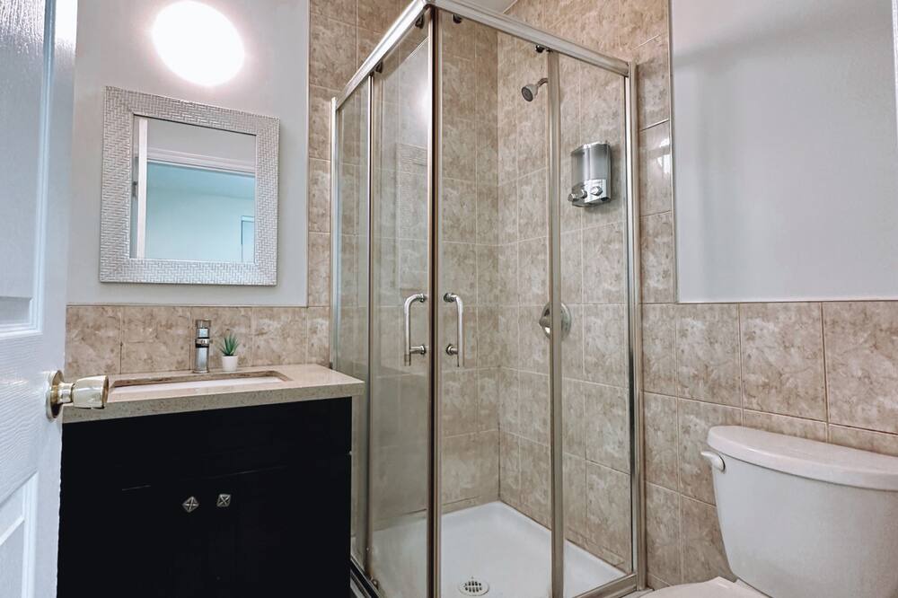Photo of Bathroom in Fraserview