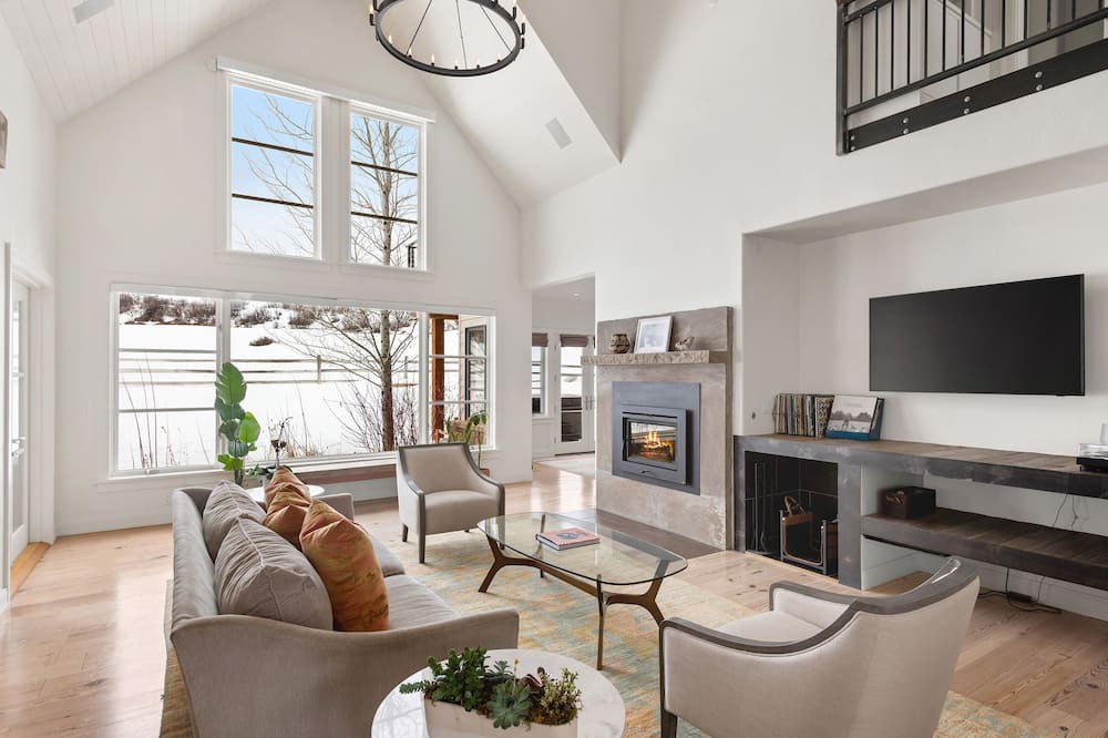 Photo of Livingroom in Snowmass Village