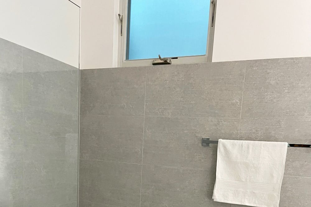 Photo of Bathroom in Duboce Triangle