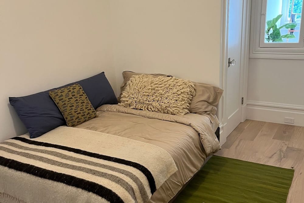 Photo of Bedroom in Duboce Triangle