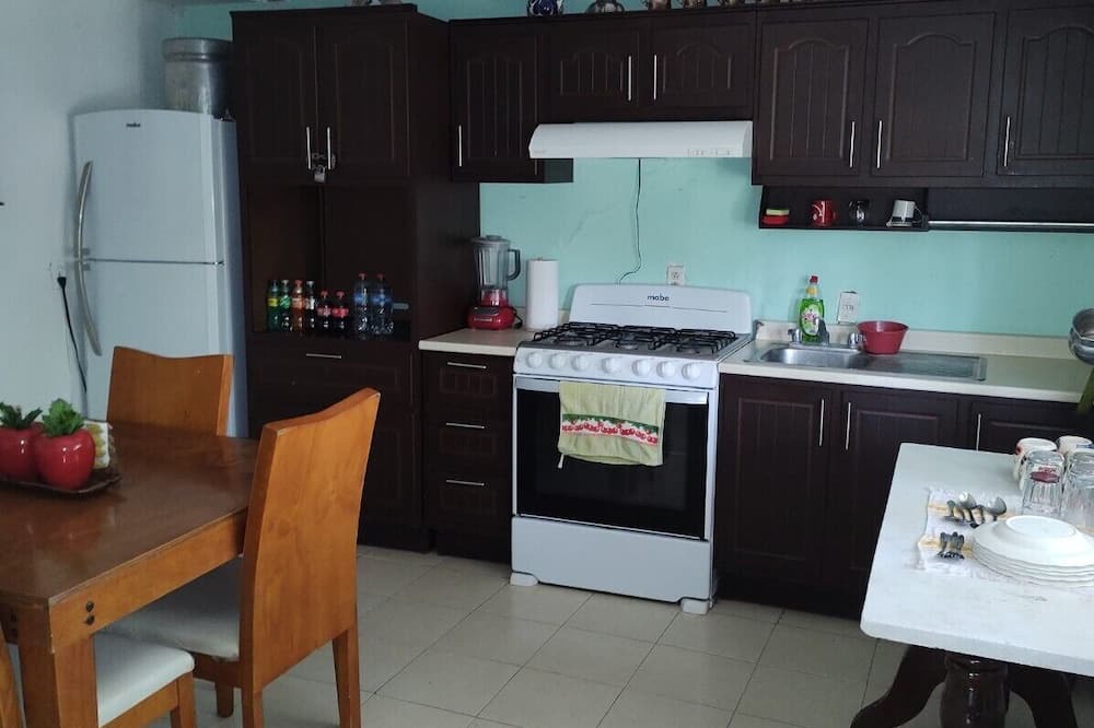 Photo of Kitchen in Tarimbaro
