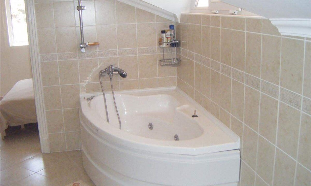 Photo of Bathroom in Mentese