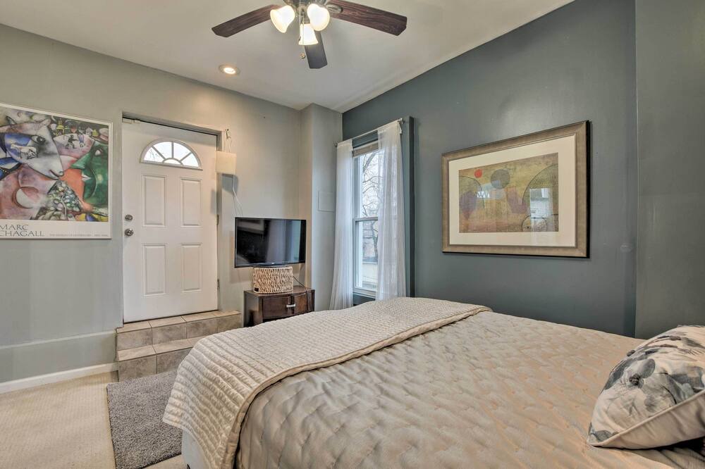 Photo of Bedroom in North Kenwood