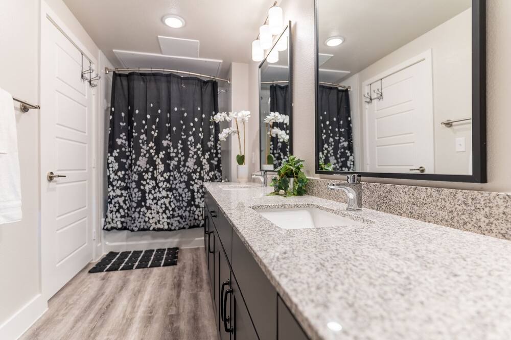 Photo of Bathroom in Rowlett