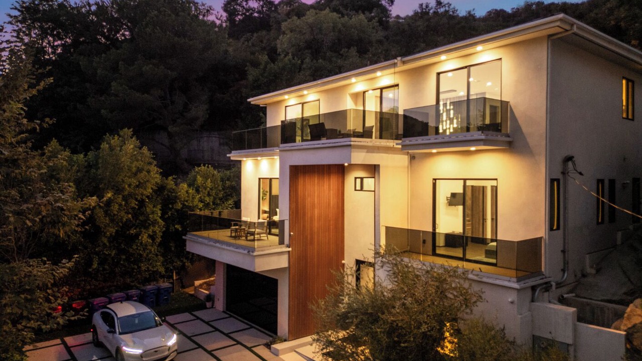 Photo of Outdoor in Laurel Canyon