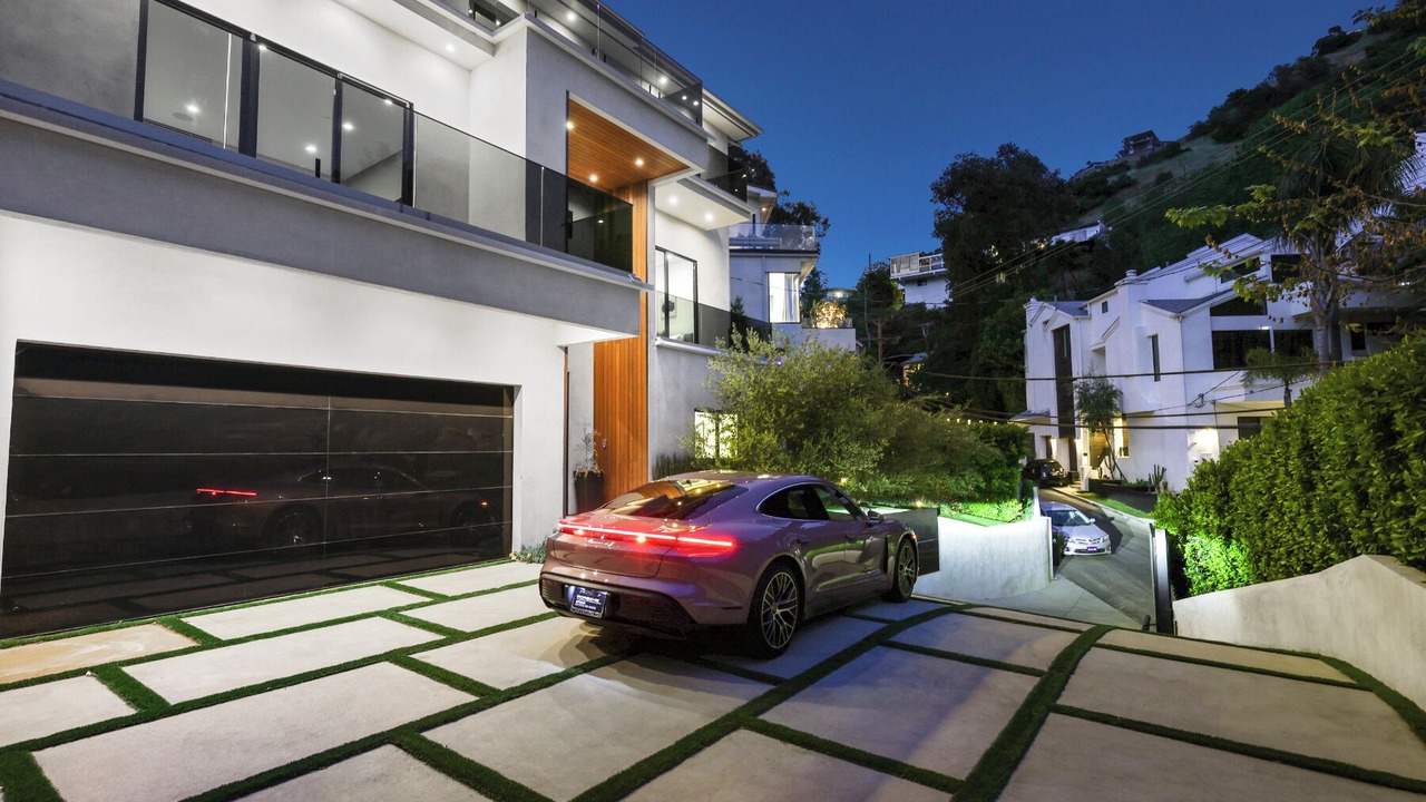 Photo of Outdoor in Laurel Canyon