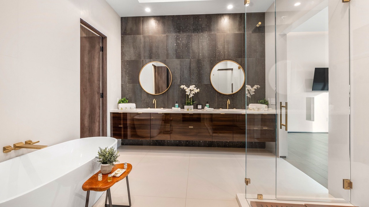 Photo of Bathroom in Laurel Canyon