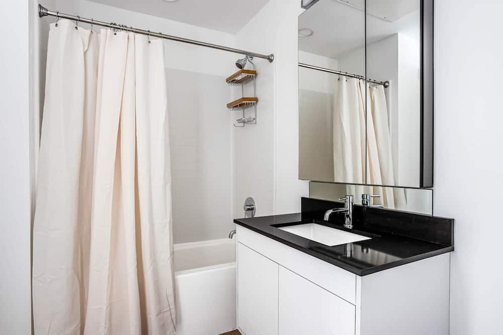 Photo of Bathroom in Silver Lake