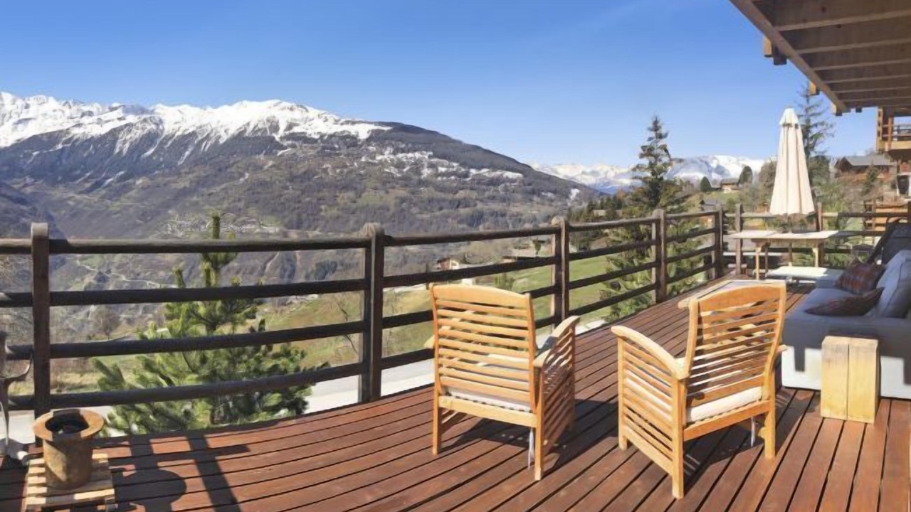 Photo of Outdoor in Mase