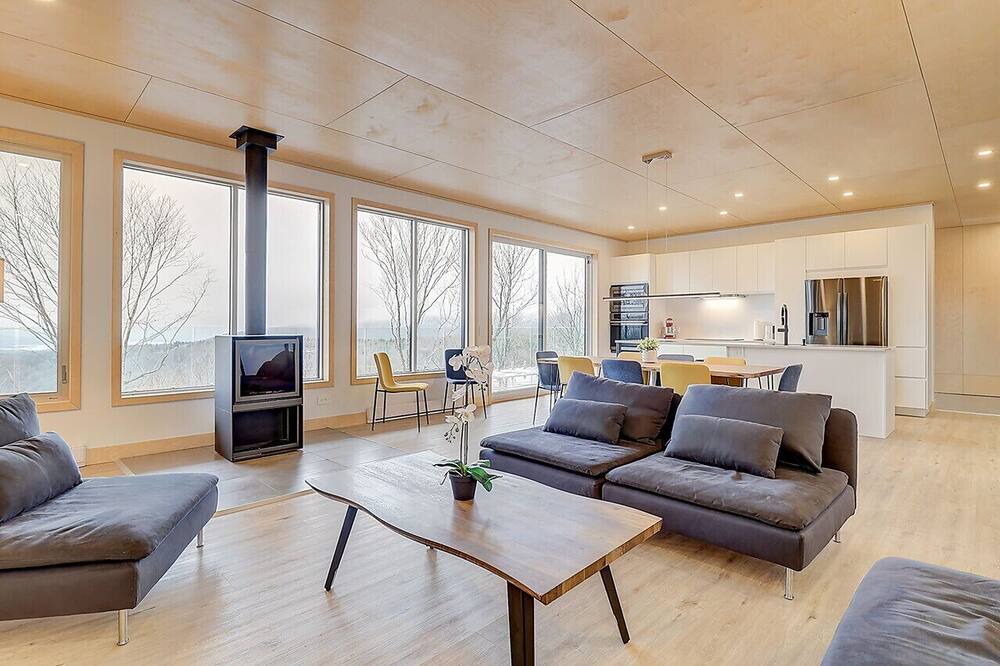 Photo of Livingroom in Saint-Etienne-De-Bolto