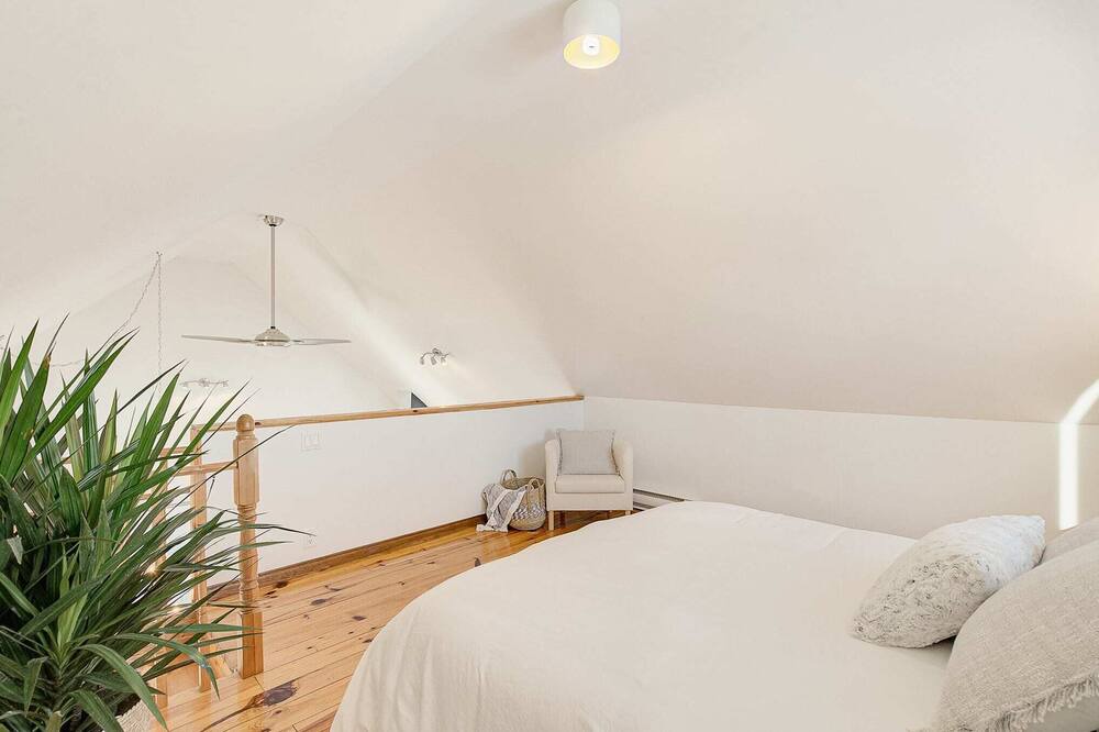 Photo of Bedroom in Baie-St-Paul