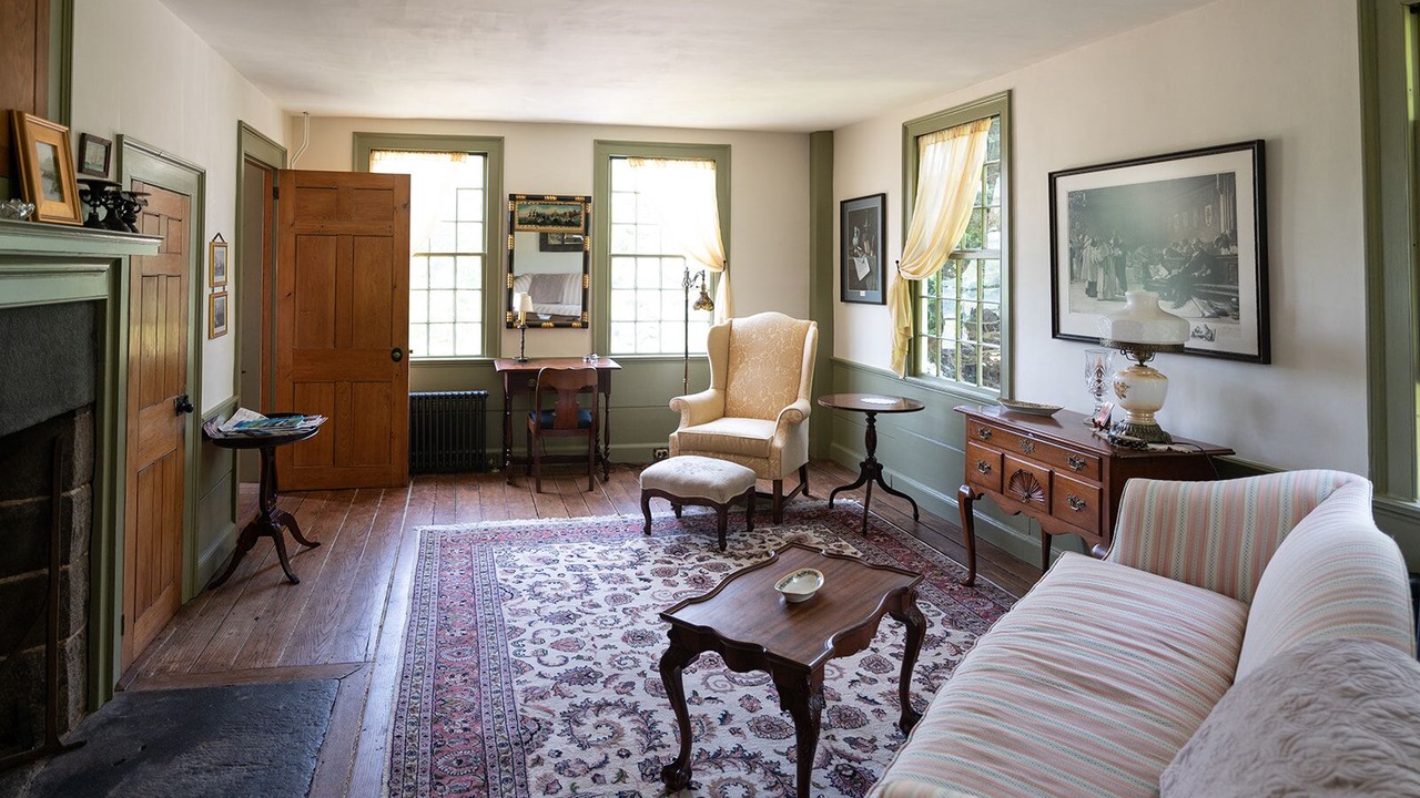 Photo of Livingroom in East Haddam